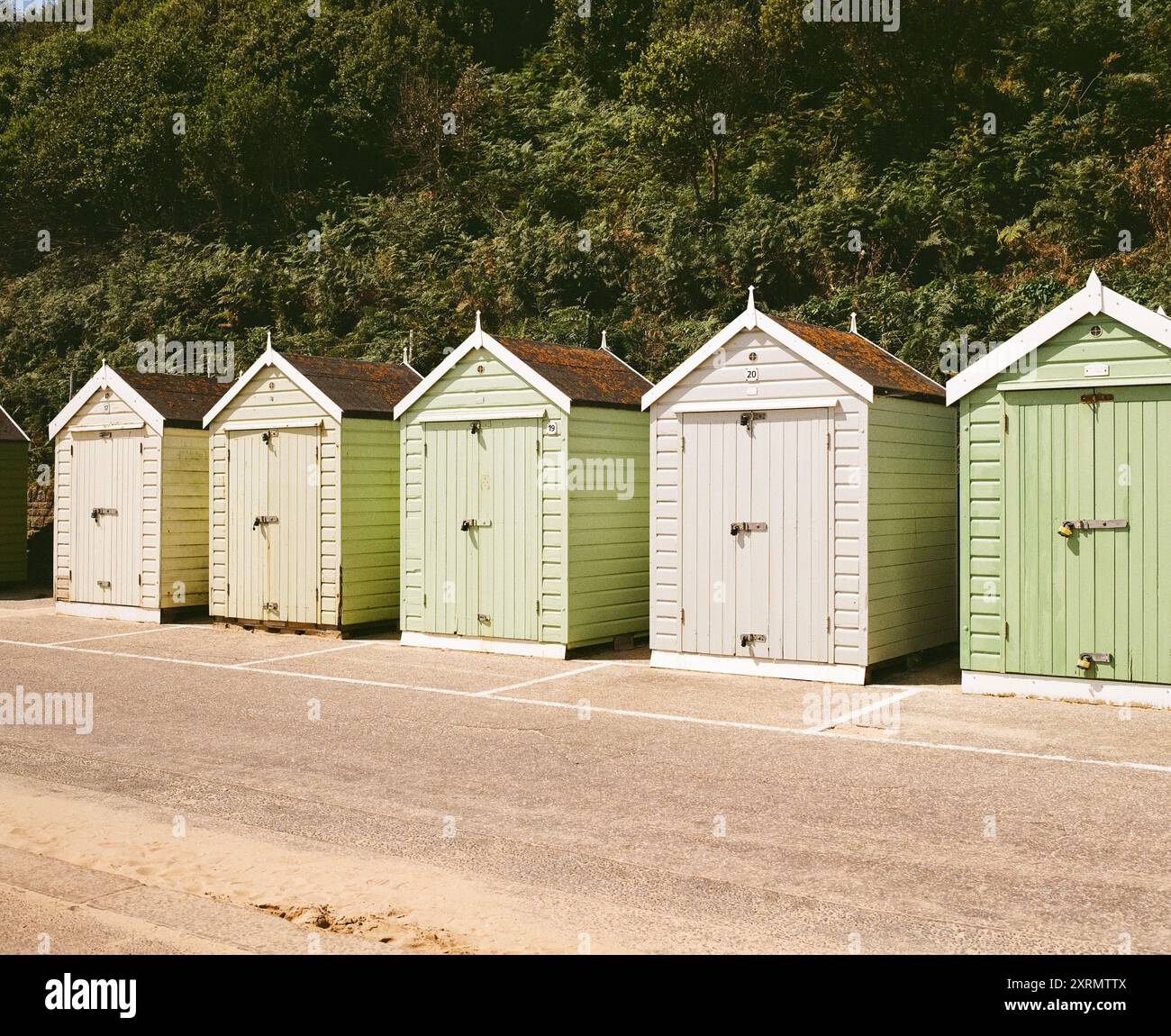 Strandhütten, Bournemouth, Dorset, England, Großbritannien Stockfoto