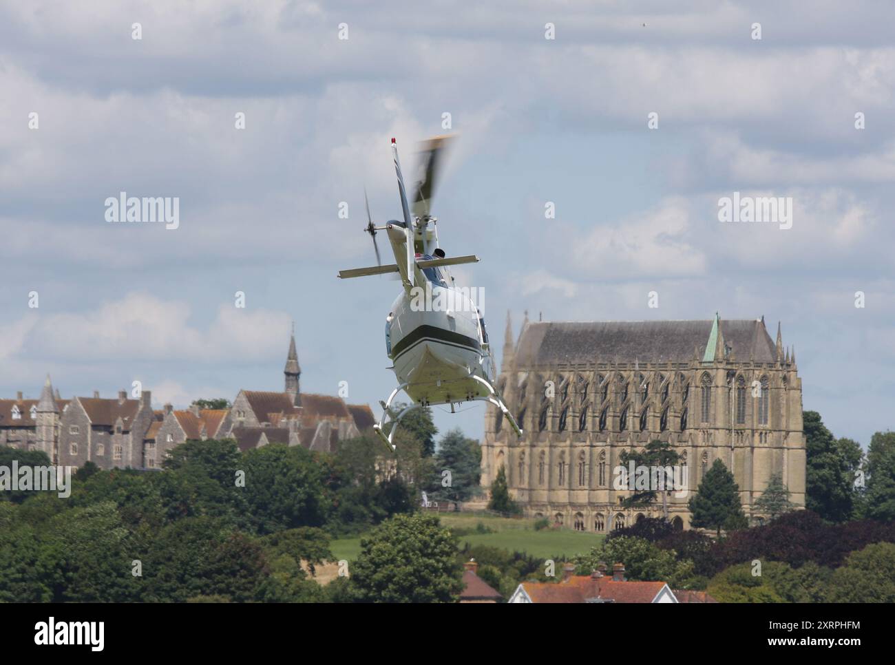Ein Bell 206 Jetranger Hubschrauber am Flughafen Brighton City Stockfoto