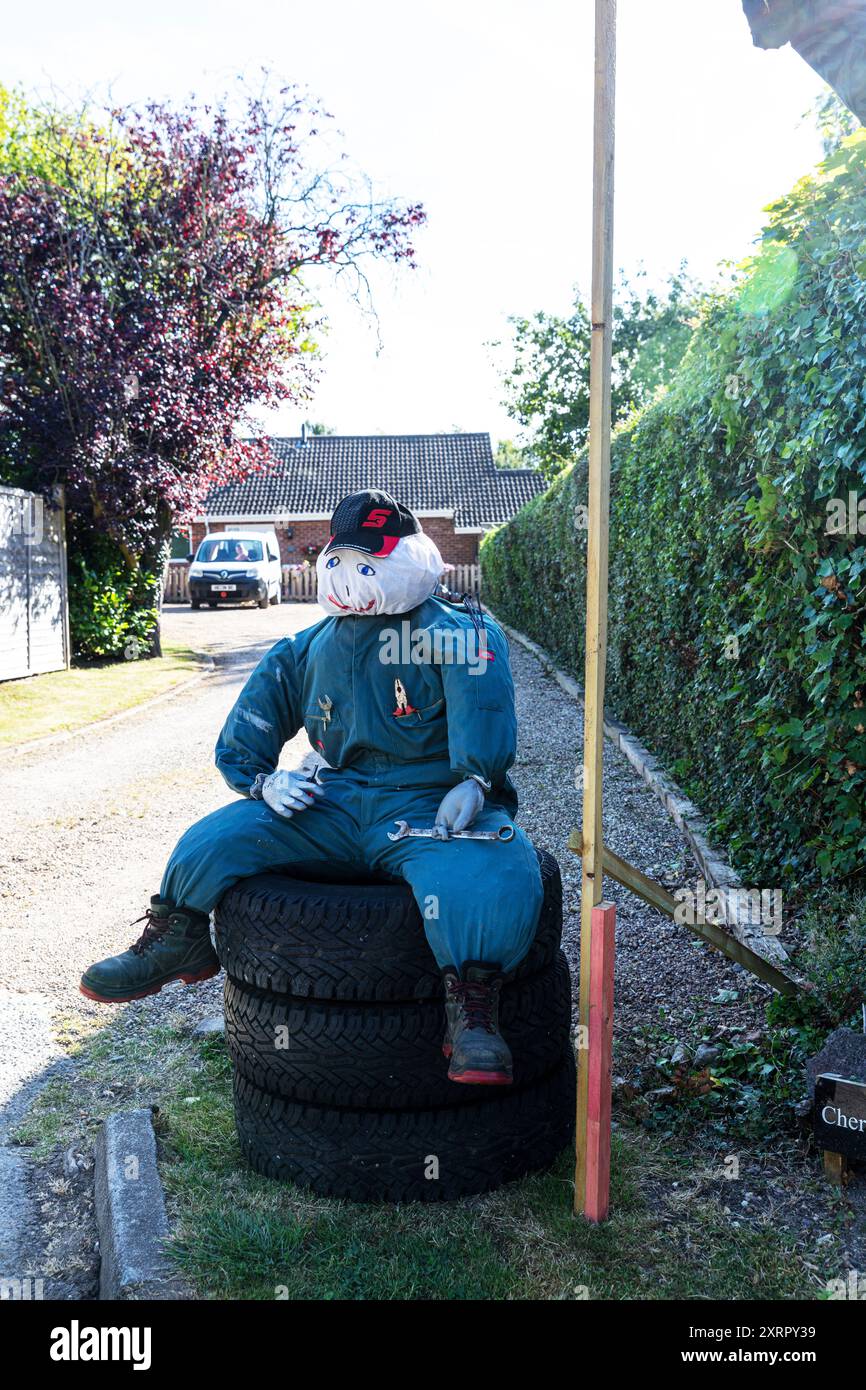 Legbourne Scarecrows, Legbourne, Lincolnshire, Vereinigtes Königreich, England, Vogelscheuchen, Vogelscheuchen, Vogelscheuchen, Legbourne Vogelscheuchen, Dorf, UK Village, Stockfoto