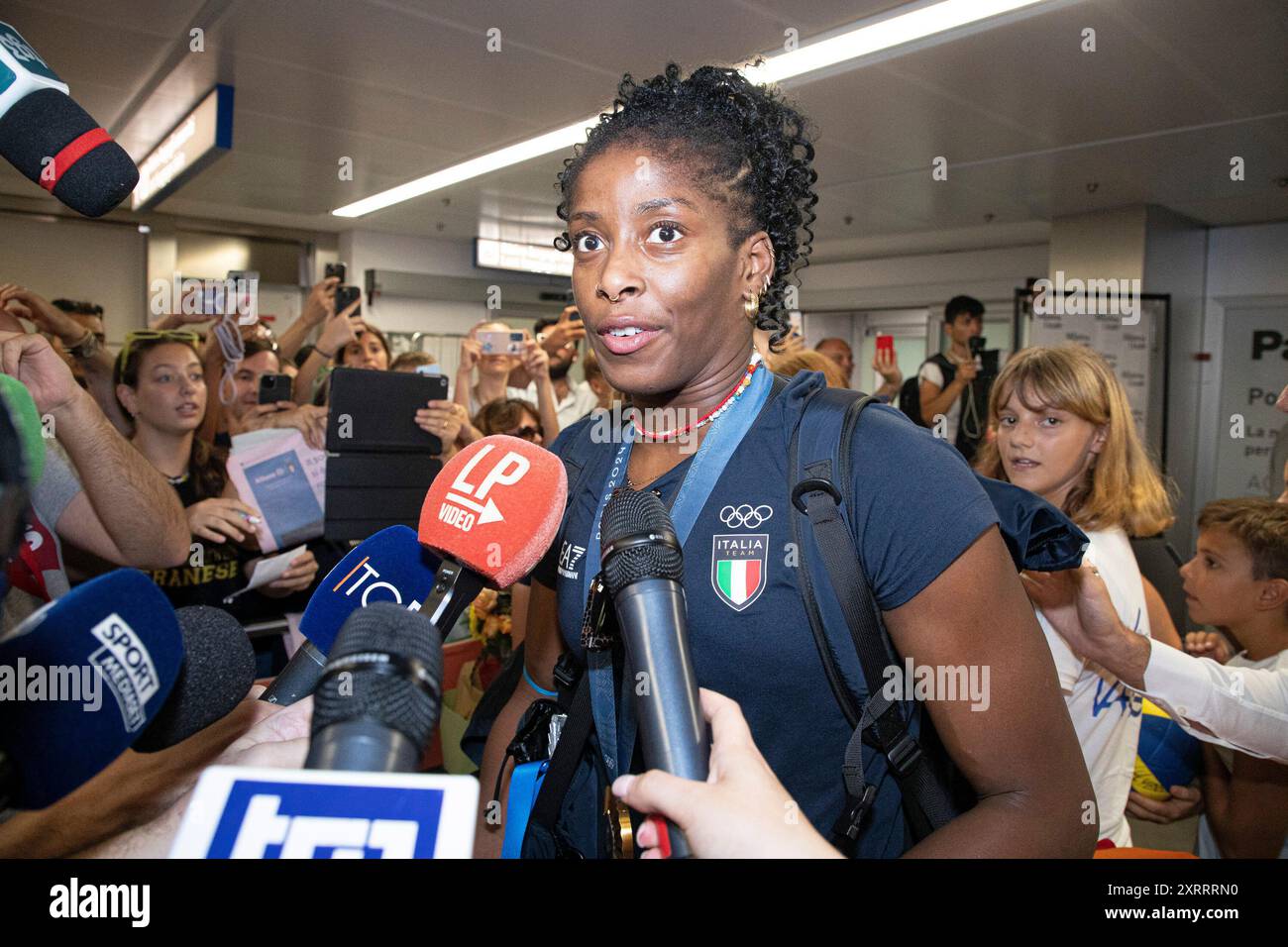 mailand-italien-august-2024-nella-foto-myriam-sylla-milano-italia