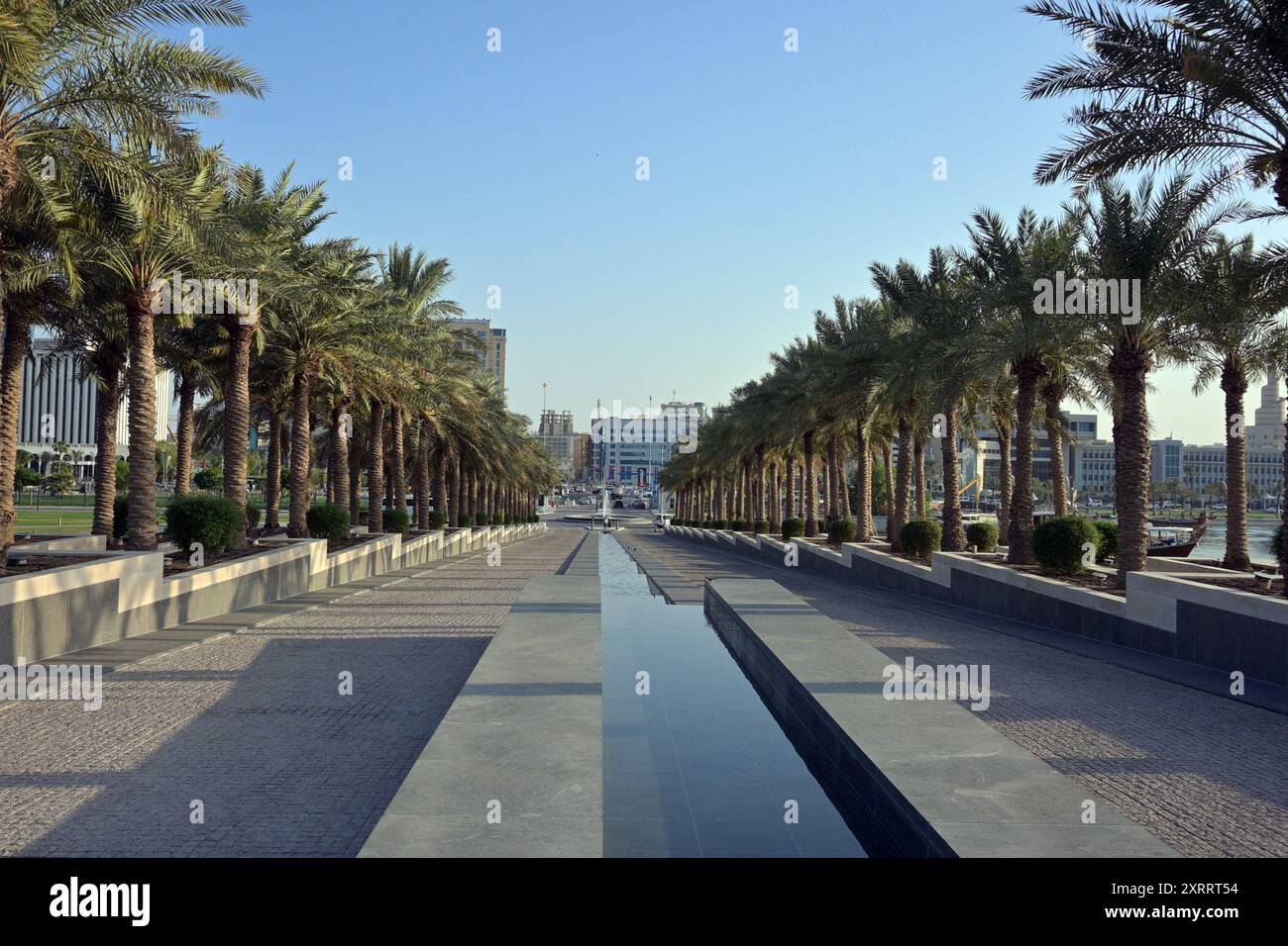 Museum für islamische Kunst Doha, Katar, sonniger Tag mit klarem blauen Himmel Stockfoto