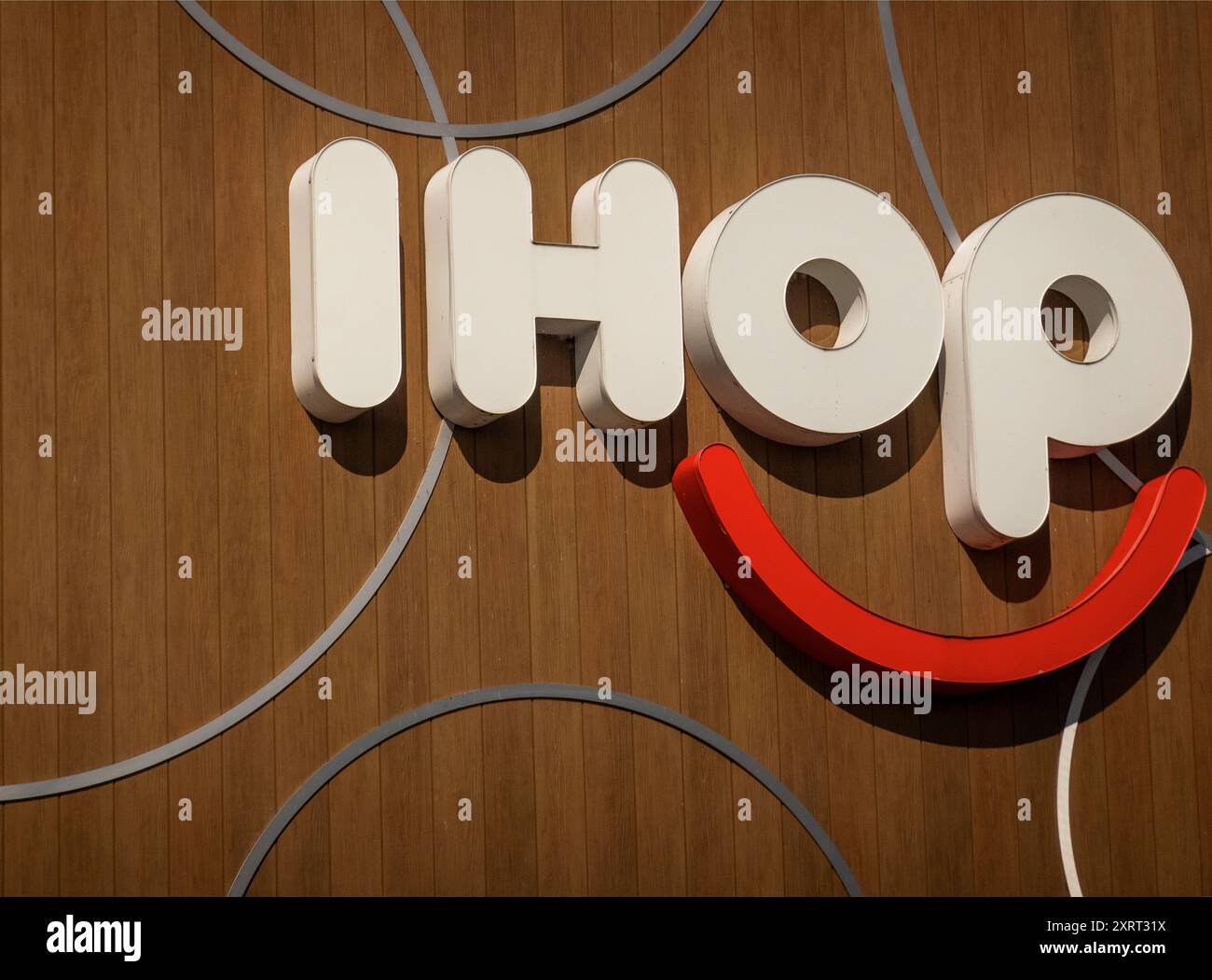 IHOP-Schild am Gebäude in Augusta Maine Stockfoto