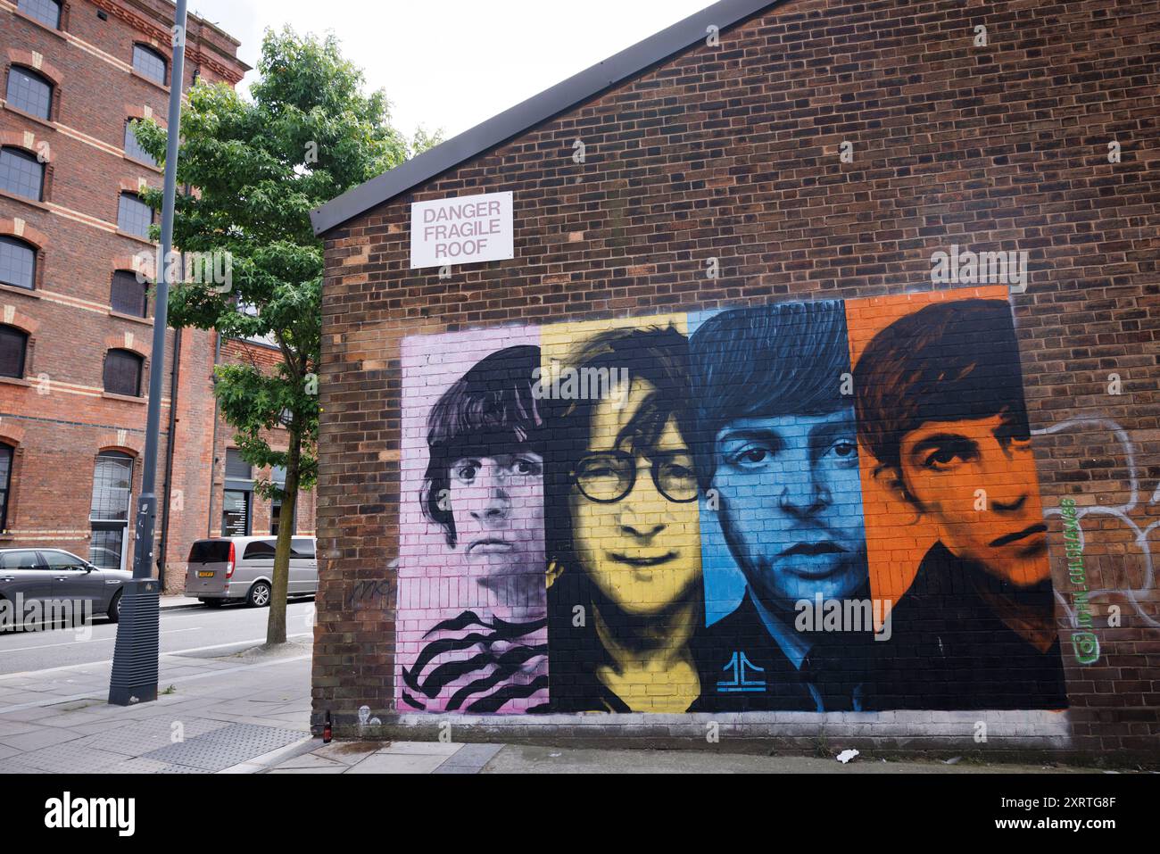 A General View (GV) of the Fab Four Mural on Watkinson Street, erstellt von John Culshaw aus Liverpool, im Baltic Triangle in Liverpo Stockfoto