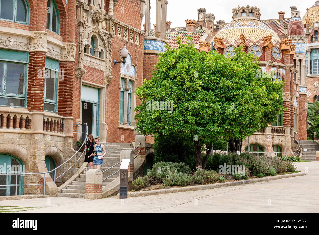 Barcelona Spanien,Katalonien Catalunya,El Guinardo,Recinte Modernista de Sant Pau,historisches ehemaliges Hospital de la Santa Creu Pavillon Komplex,Katalanischer Modus Stockfoto