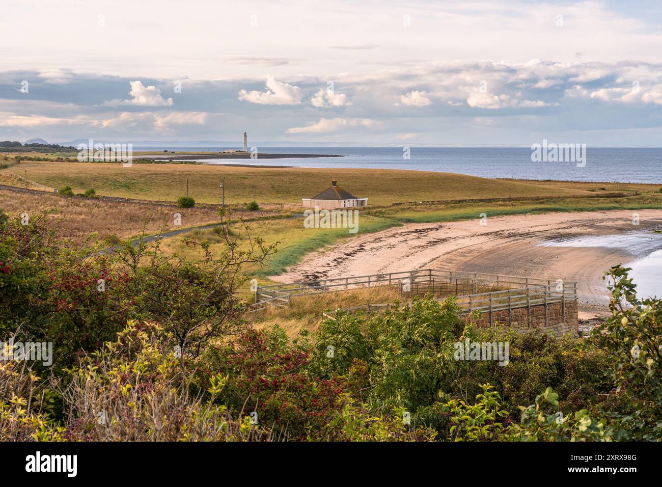 Skateraw Harbour and Beach, East Lothian, Schottland, Großbritannien Stockfoto