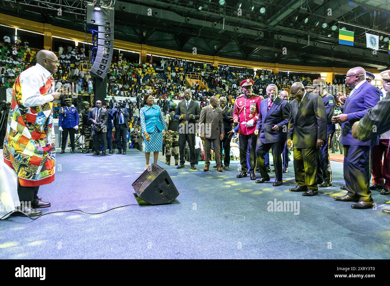 Der Präsident des Übergangs, Brice Clotaire Oligui Nguema, während der Eröffnung des Inclusive National Dialogue im Palais des Sports in Libreville, 2. April 2024. Stockfoto