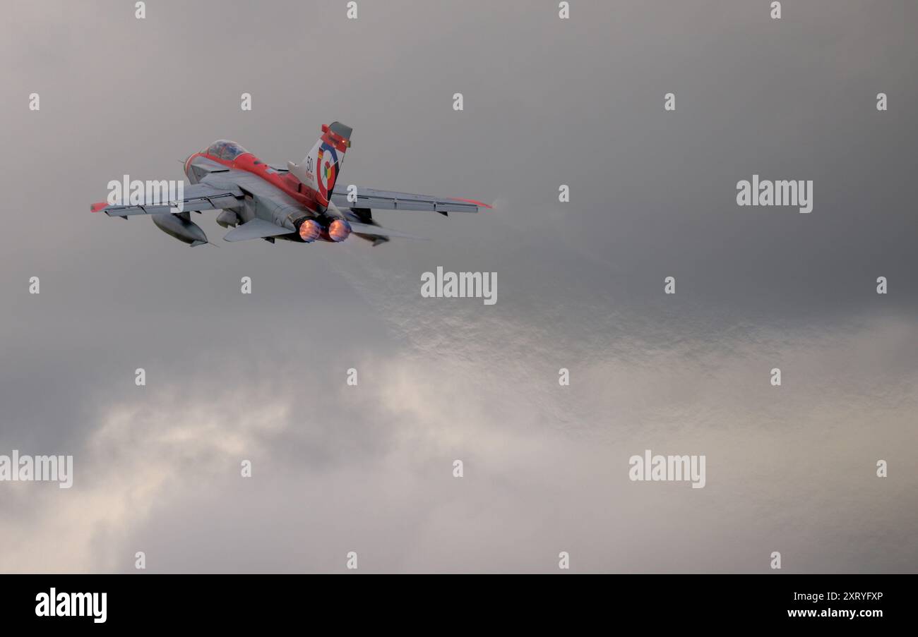 Deutsche Luftwaffe 50. Panavia Tornado Jahrestag, Abfahrt am Abflugtag im Royal International Air Tattoo Stockfoto