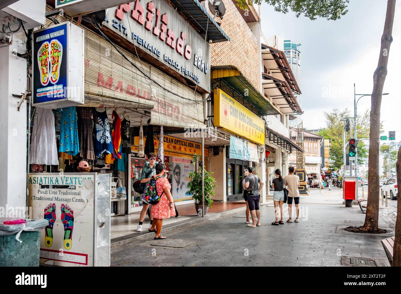 Blick auf die Penang Street in George Town, Penang, Malaysia. Stockfoto