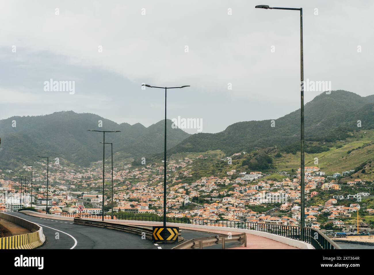 Machico ist eine alte und charmante Stadt im Osten der portugiesischen Insel Madeira. Hochwertige Fotos Stockfoto