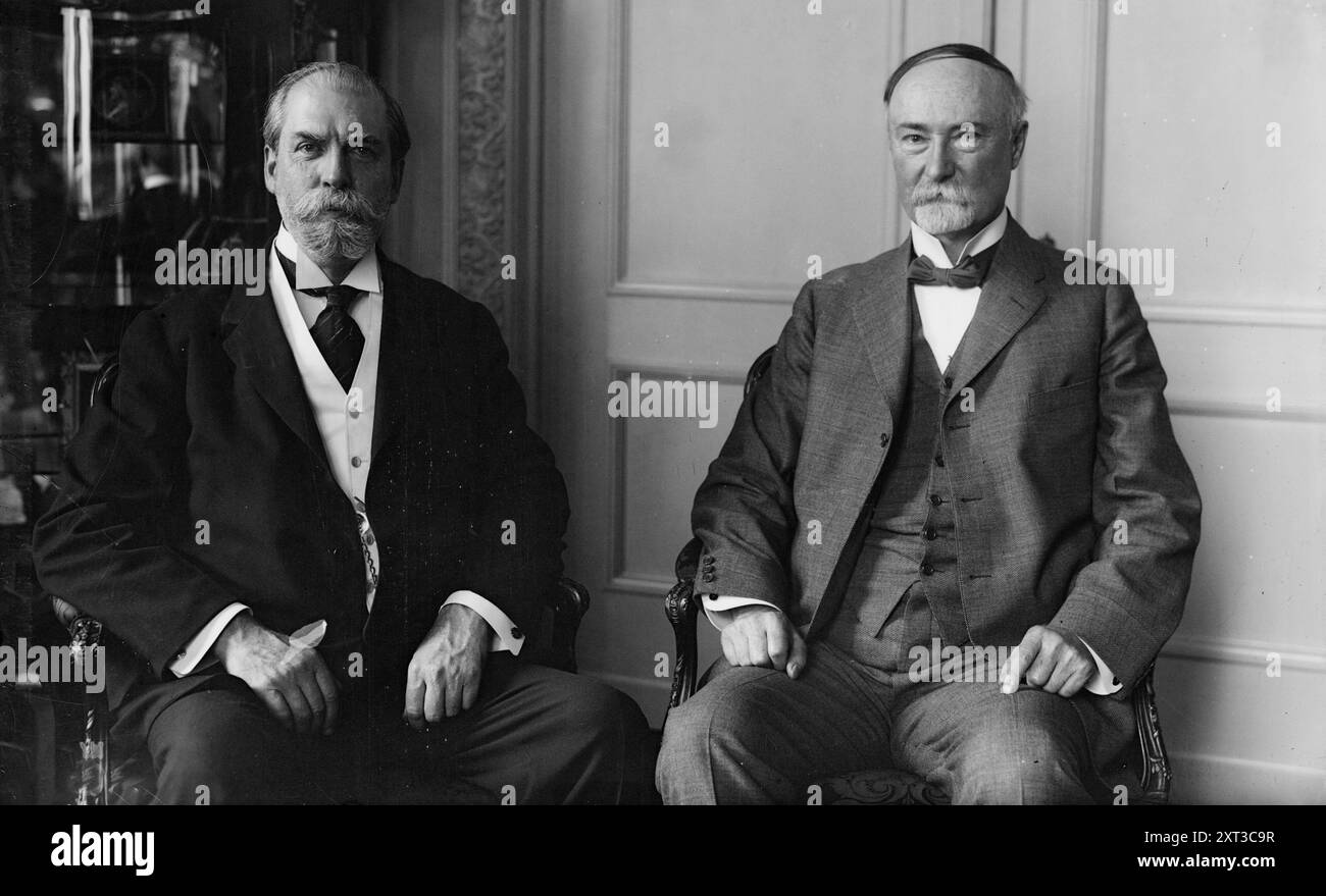 Hughes &amp; Fairbanks, 1916. Zeigt den Staatsmann und Rechtsanwalt Charles Evans Hughes (1862–1948) mit dem Politiker Charles Warren Fairbanks (1852–1918). Stockfoto