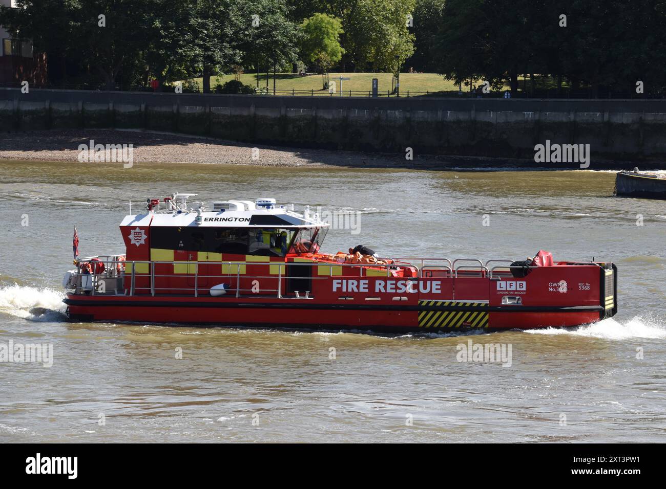 Errington London Fire Brigade Fire Rescue Boat Owner No. 3083 in Wapping, London - August 2024 Stockfoto