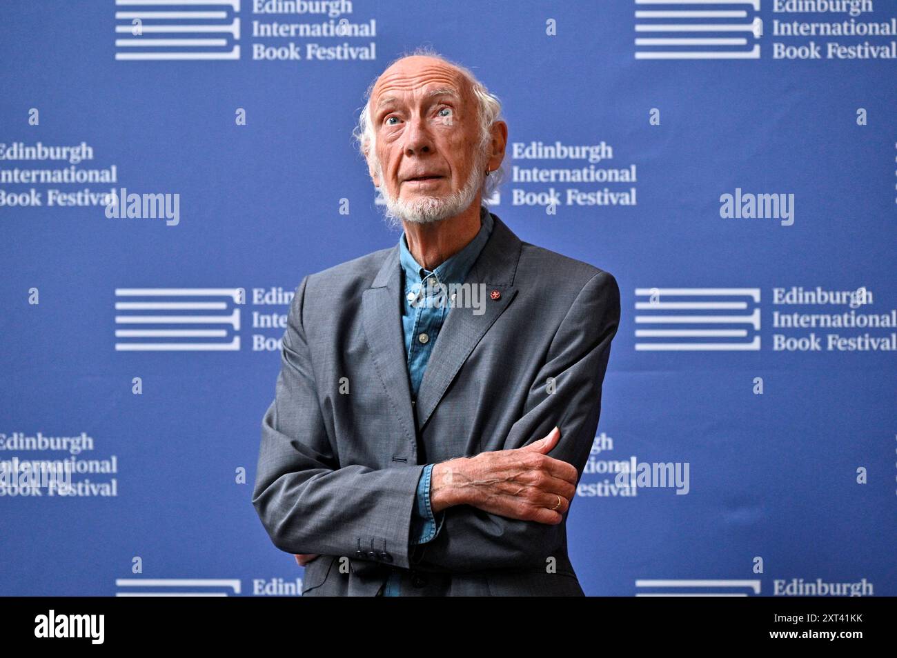 Edinburgh, Schottland, Großbritannien. August 2024. Edinburgh International Book Festival: Roger McGough, englischer Dichter, Autor und Dramatiker beim offiziellen Fotogespräch. Quelle: Craig Brown/Alamy Live News Stockfoto