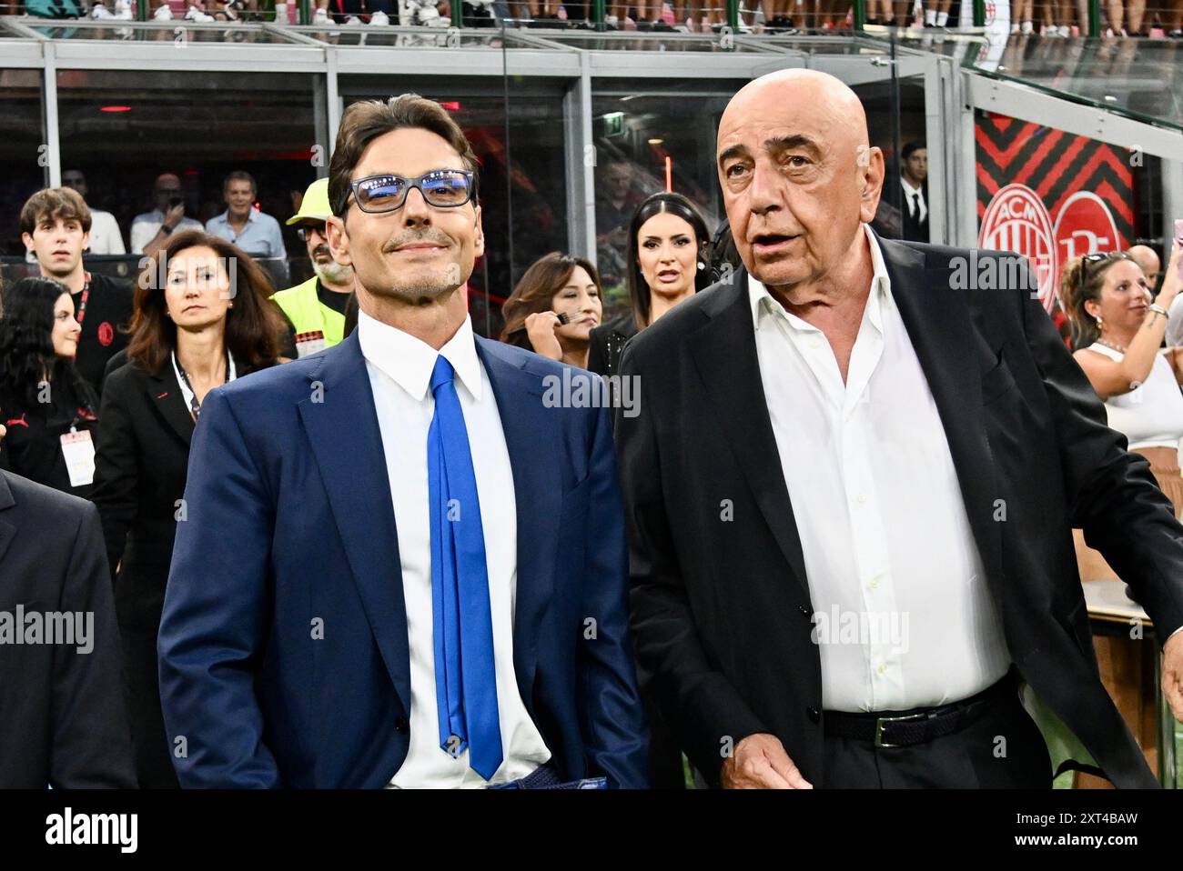 Mailand, Italien. August 2024. Adriano Galliani und Pier Silvio Berlusconi vor dem Fußballspiel der Silvio Berlusconi (Trofeo Berlusconi) zwischen Mailand und Monza im San Siro Stadion in Mailand, Italien - Dienstag, 13. August 2024. Sport - Fußball . (Foto: Buzzi/Lapresse) Credit: LaPresse/Alamy Live News Stockfoto