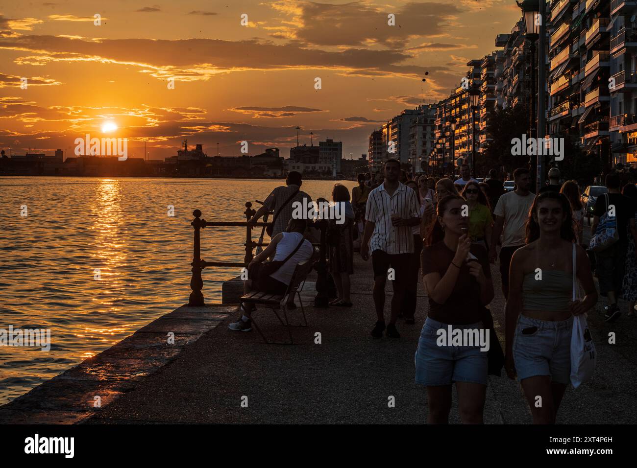 Sonnenuntergang an der Küste von Thessalonik. Griechenland Stockfoto