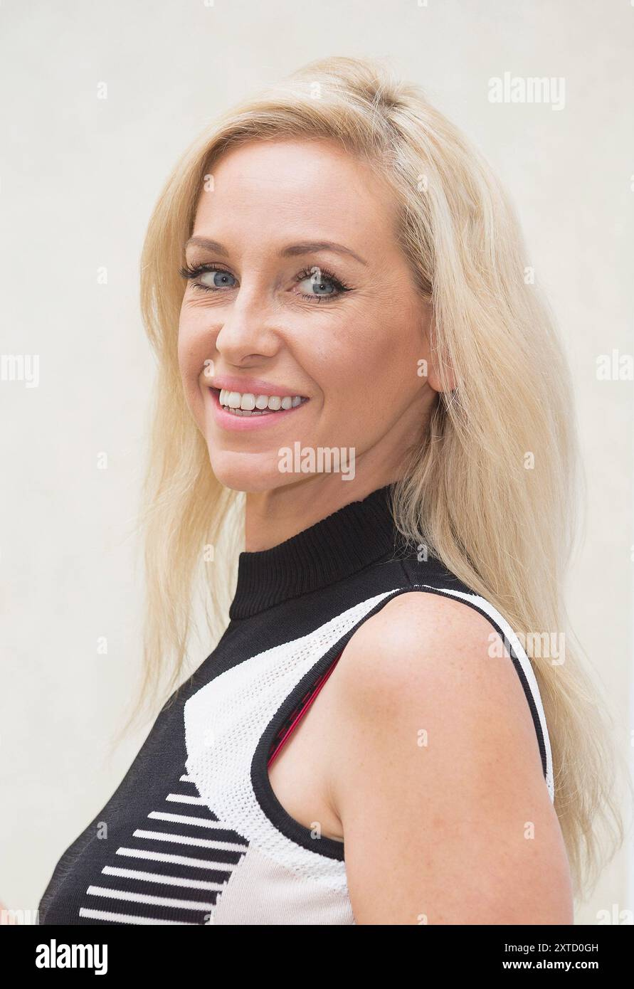 London, UK, 03. Februar 2015. Josie Gibson nimmt am 3. Februar 2015 an einem Fotoanruf Teil, um ihre neue Diät-Website „Slimmables“ im Landmark Hotel in London, England, Großbritannien, zu veröffentlichen. Quelle: S.A.M./Alamy Live News Stockfoto