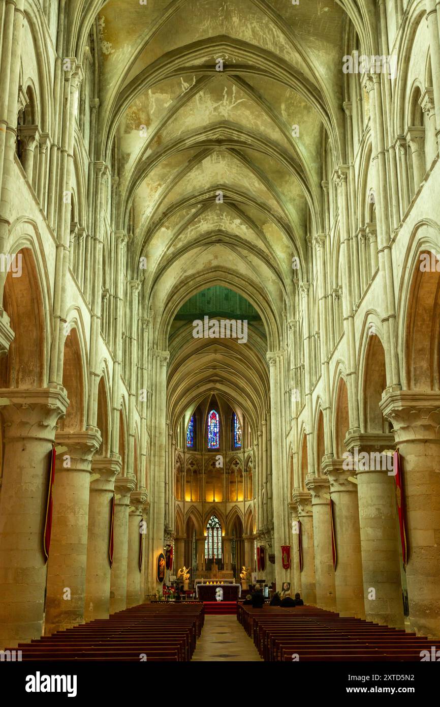 Der Petersdom in Lisieux ist die Pfarrkirche St. Thérèse Stockfoto