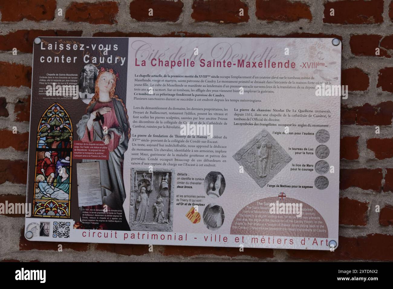 Panneau explizatif sur la chapelle Sainte Maxellende à Caudry Stockfoto