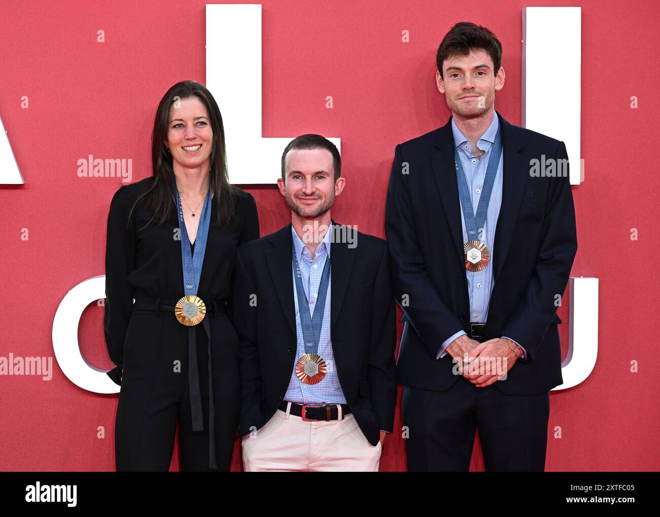 London, Großbritannien. August 2024. Emily Craig, Henry Fieldman und Freddie Davidson kommen beim Gala-Event von Alien Romulus in Großbritannien, Cineworld, Leicester Square. Quelle: Doug Peters/EMPICS/Alamy Live News Stockfoto