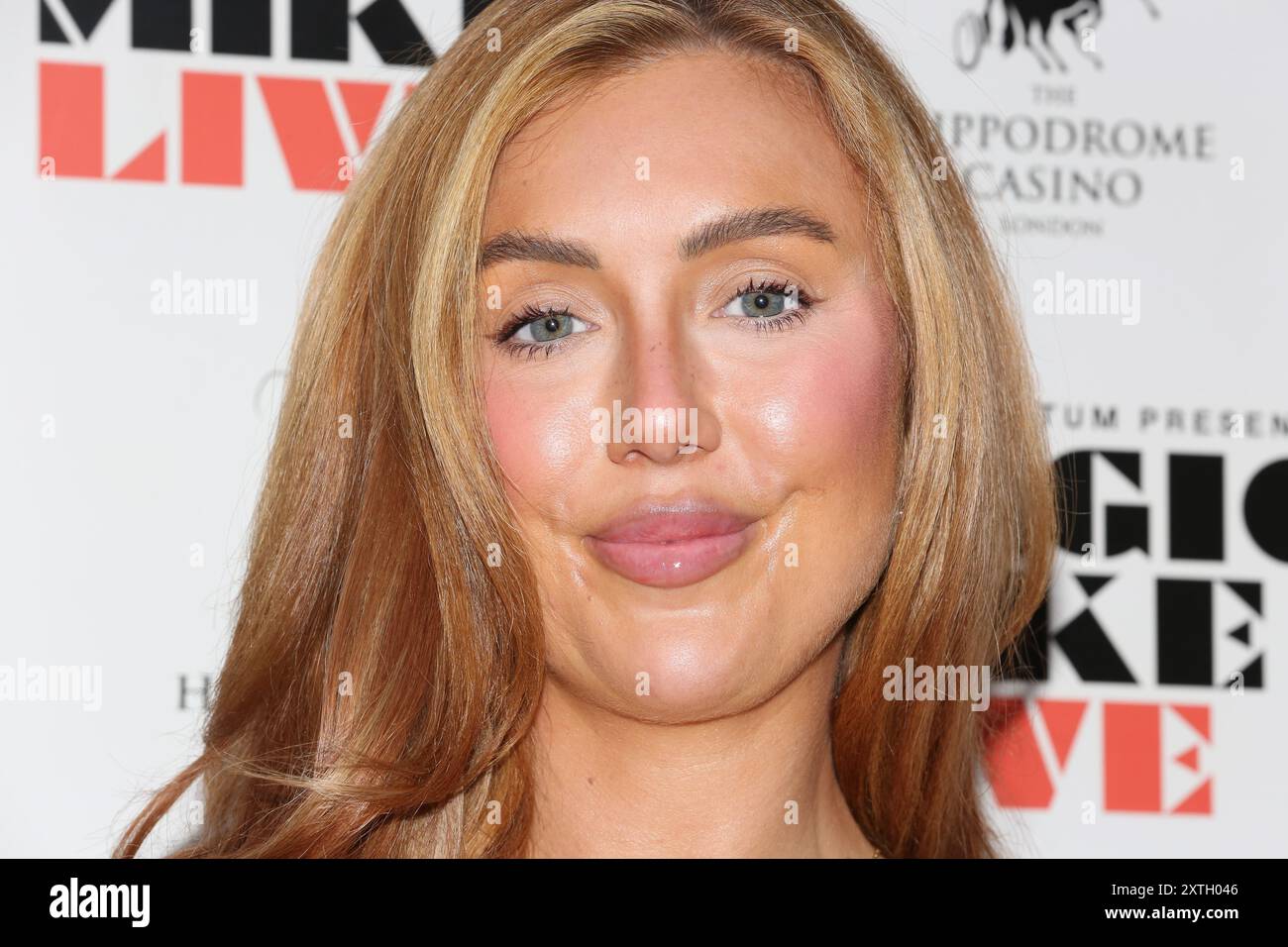 Patsy Field nimmt an der Sommersoiree „Love Island“ bei „Magic Mike Live“ Teil, die im Londoner Hippodrome stattfindet. Stockfoto