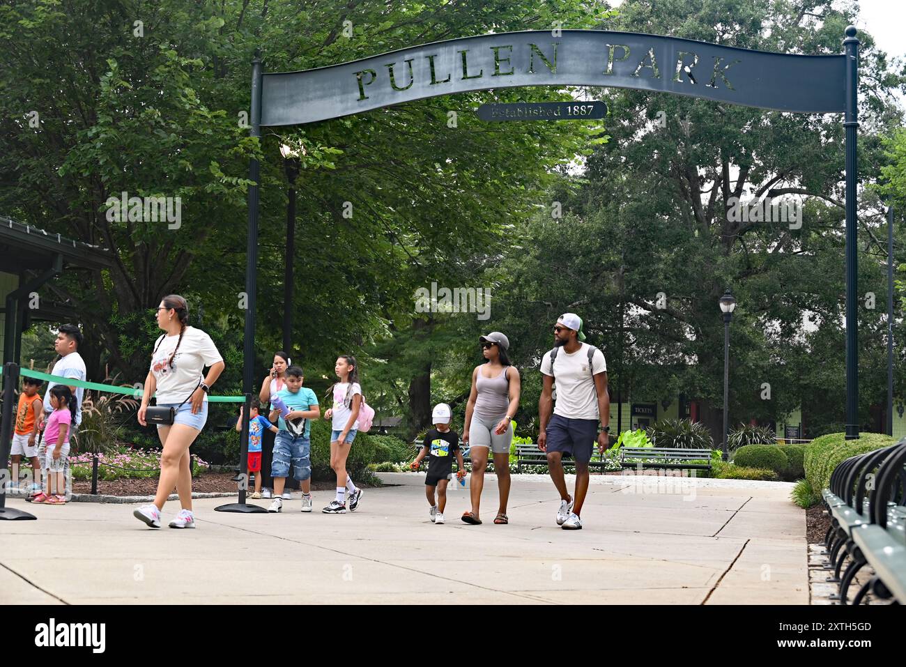 Eintritt zum Pullen Park in Raleigh, NC. Der 1887 eröffnete Vergnügungspark ist der fünftälteste in Betrieb befindliche Vergnügungspark der USA. Stockfoto