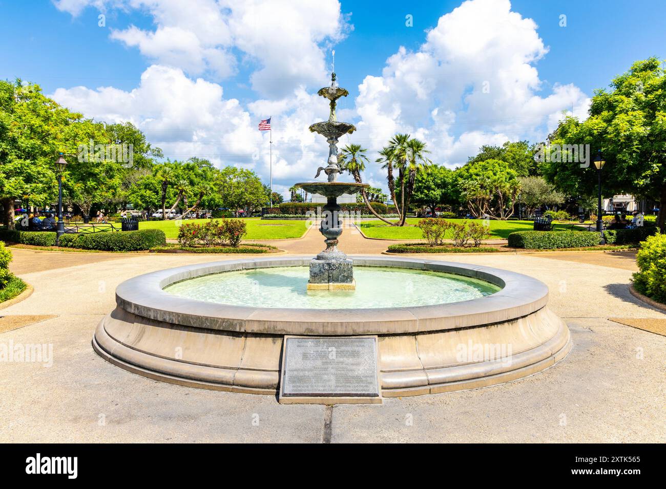 Jackson Square Water Fountain zum Gedenken an den Besuch von General Charles de Gaulle in New Orleans, Louisiana, USA Stockfoto