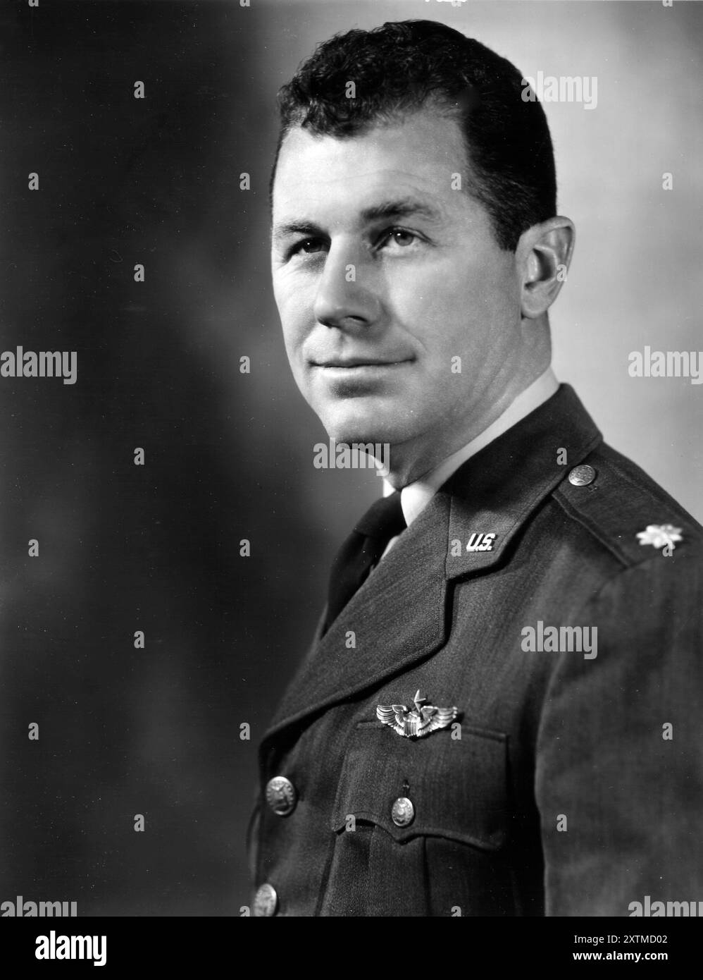 Chuck Yeager, Brigadegeneral Chuck Yeager, Brigadegeneral Charles Elwood Yeager (1923–2020) Offizier der United States Air Force, fliegendes Ass und Testpilot Stockfoto