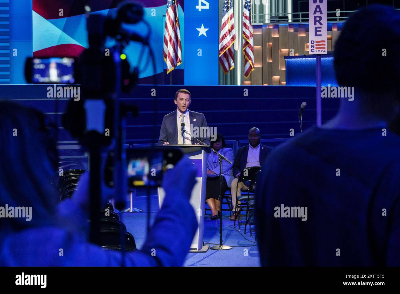 15. August 2024: Exekutivdirektor des Democratic National Convention Committee. ALEX HORNBROOK spricht vor der Presse, während er das Podium für den DNC im United Center in Chicago vorstellt (Credit Image: © Chris Riha/ZUMA Press Wire) NUR REDAKTIONELLE VERWENDUNG! Nicht für kommerzielle ZWECKE! Stockfoto