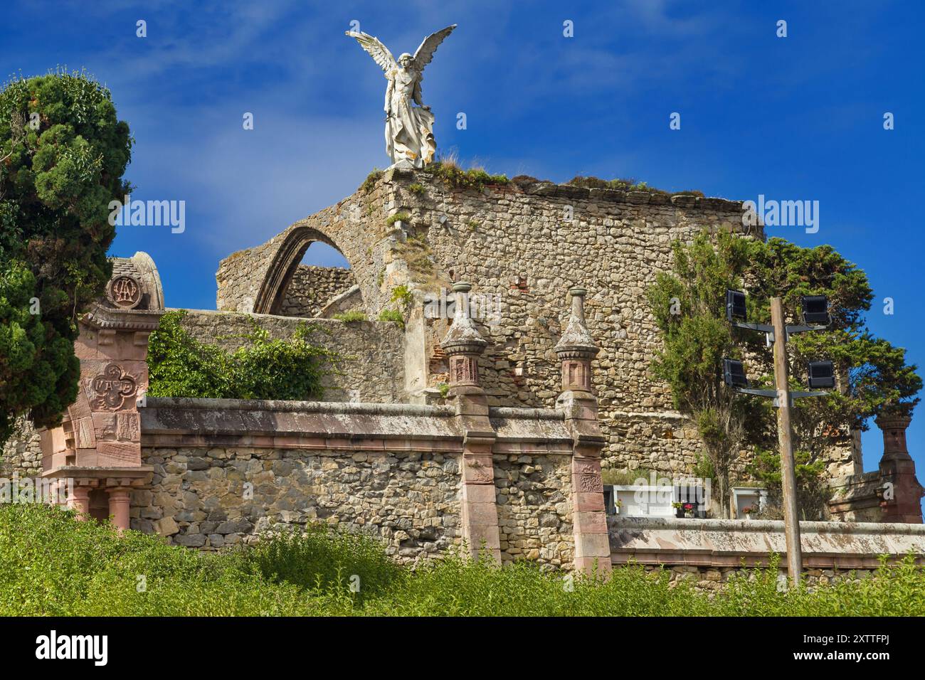 Der Schutzengel des Comillas-Friedhofs, Kantabrien, Spanien. Stockfoto