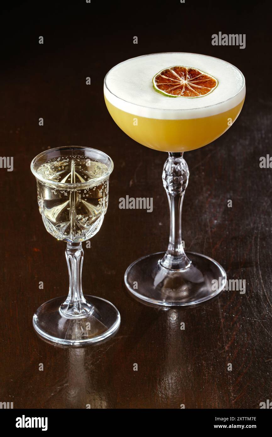 Klassischer Pornstar-Martini-Cocktail. Leistenmenü Stockfoto