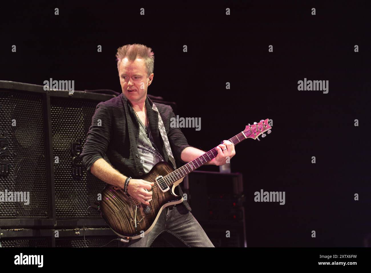 Simon McBride tritt am 14. August 2024 mit Deep Purple in Hollywood, Florida auf. Die Vorstellung war der Eröffnungsabend ihrer =1 weitere Sommertour. (Foto: Geoffrey Clowes/SIPA USA) Stockfoto