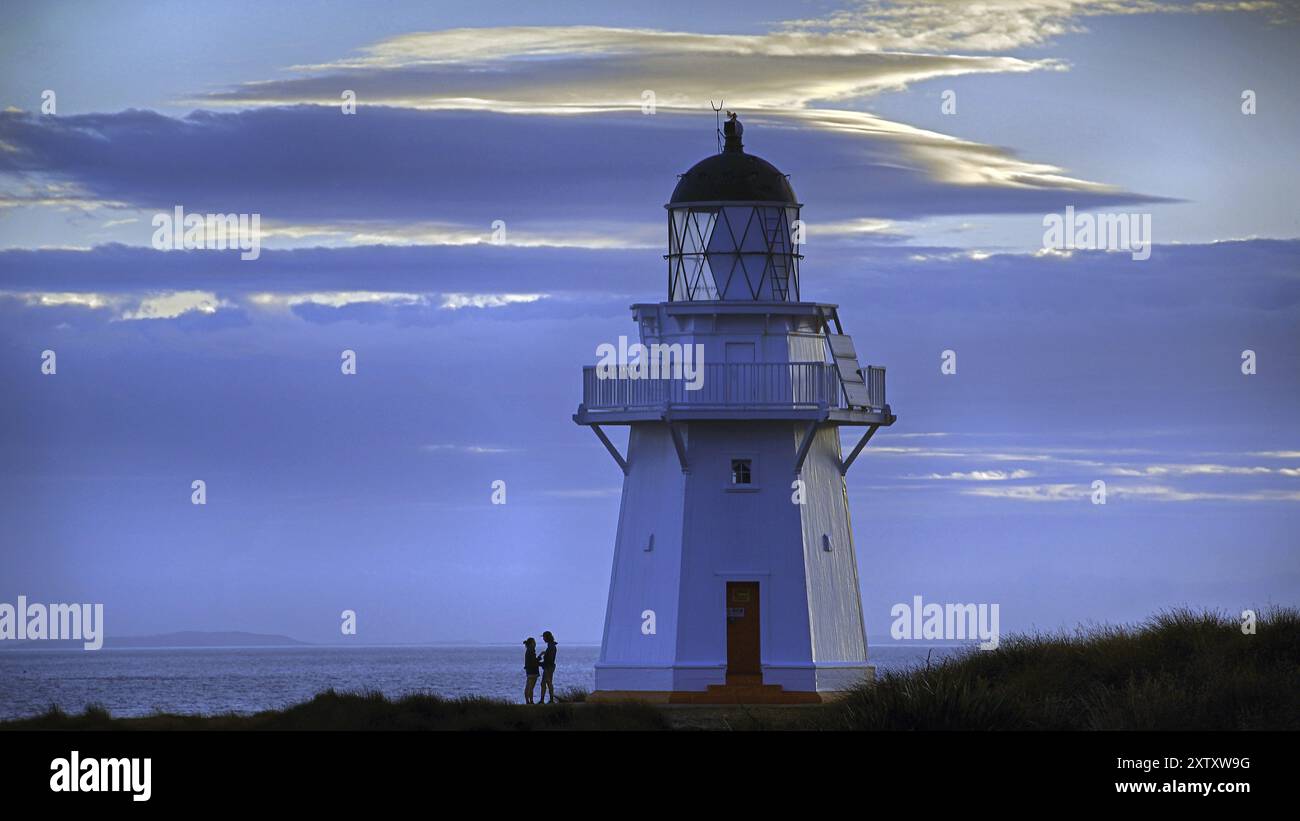 Neuseeland, Südinsel, Leuchtturm am Waipapa Point, Lovers, Neuseeland, Ozeanien Stockfoto