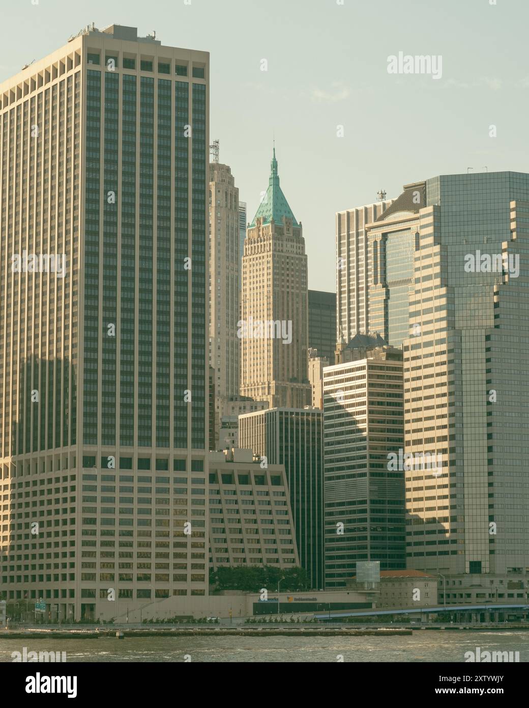 Blick auf die Skyline von Lower Manhattan, New York City Stockfoto