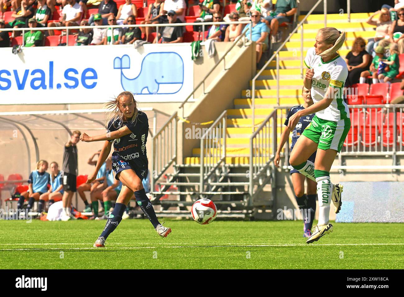 Vallingby, Schweden, 17. August 2024: Sara Eriksson (8 Linkoping FC) im Spiel in der schwedischen Liga OBOS Damallsvenskan am 17. August 2024 zwischen Hammarby IF und Linkoping FC bei Grimsta IP in Vallingby (Stockholm), Schweden (Peter Sonander/SPP) Credit: SPP Sport Press Photo. /Alamy Live News Stockfoto