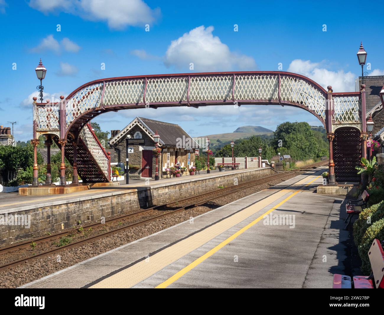 Siedler Station und Pen-y-Gent in der Ferne Stockfoto