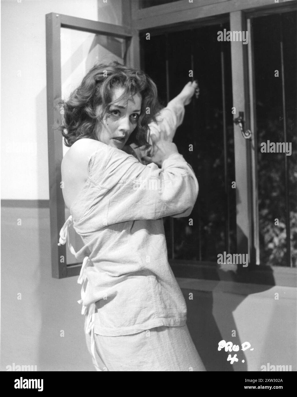 BARBARA SHELLEY in einer Szene aus CAT GIRL 1957 Regisseur ALFRED SHAUGHNESSEY Drehbuch LOU RUSOFF Insignia Films / Anglo-Amalgamated Film Distributors Stockfoto
