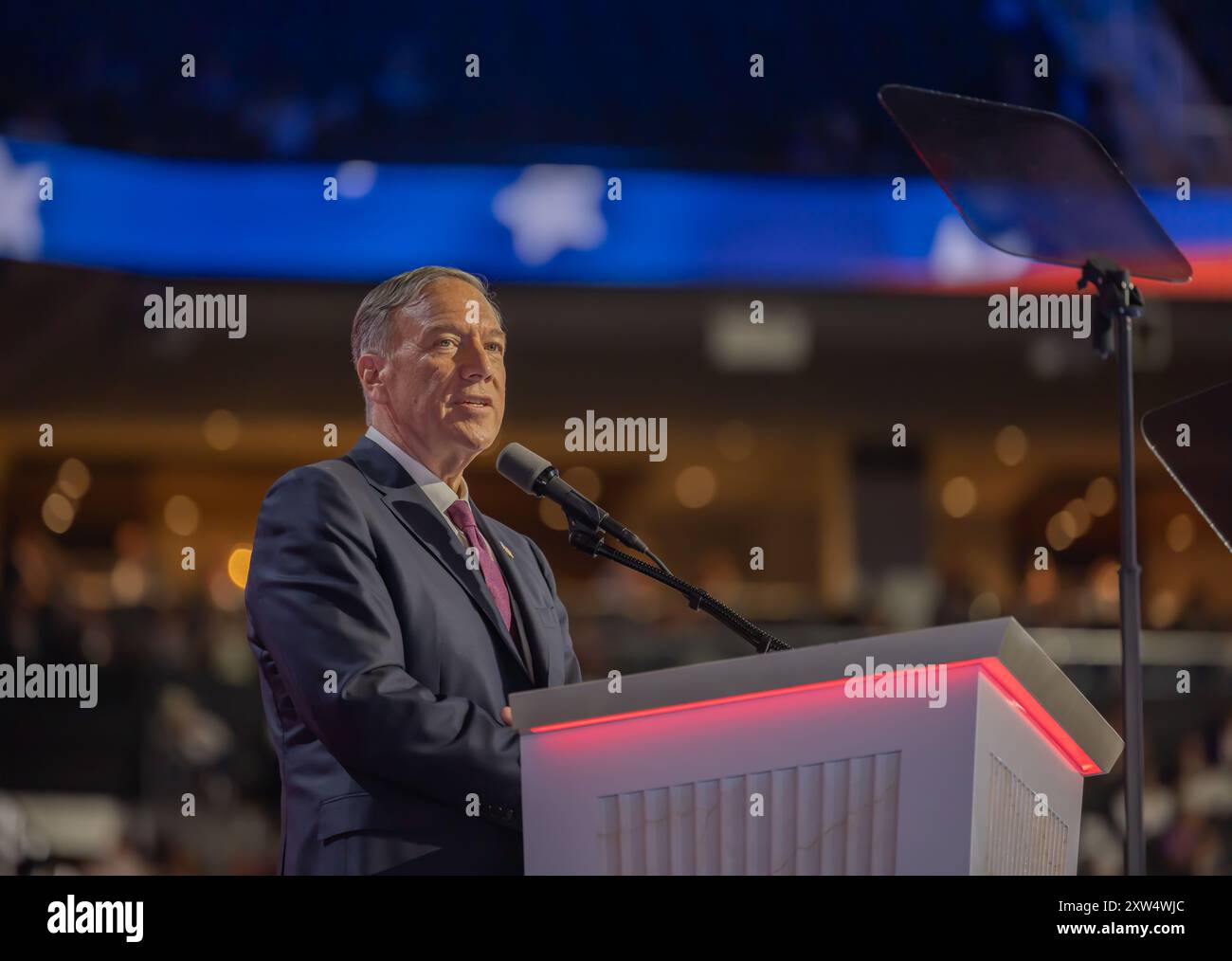 MILWAUKEE, Wiss. – 18. Juli 2024: Mike Pompeo, ehemaliger US-Außenminister, spricht vor dem Republican National Convention von 2024. Stockfoto