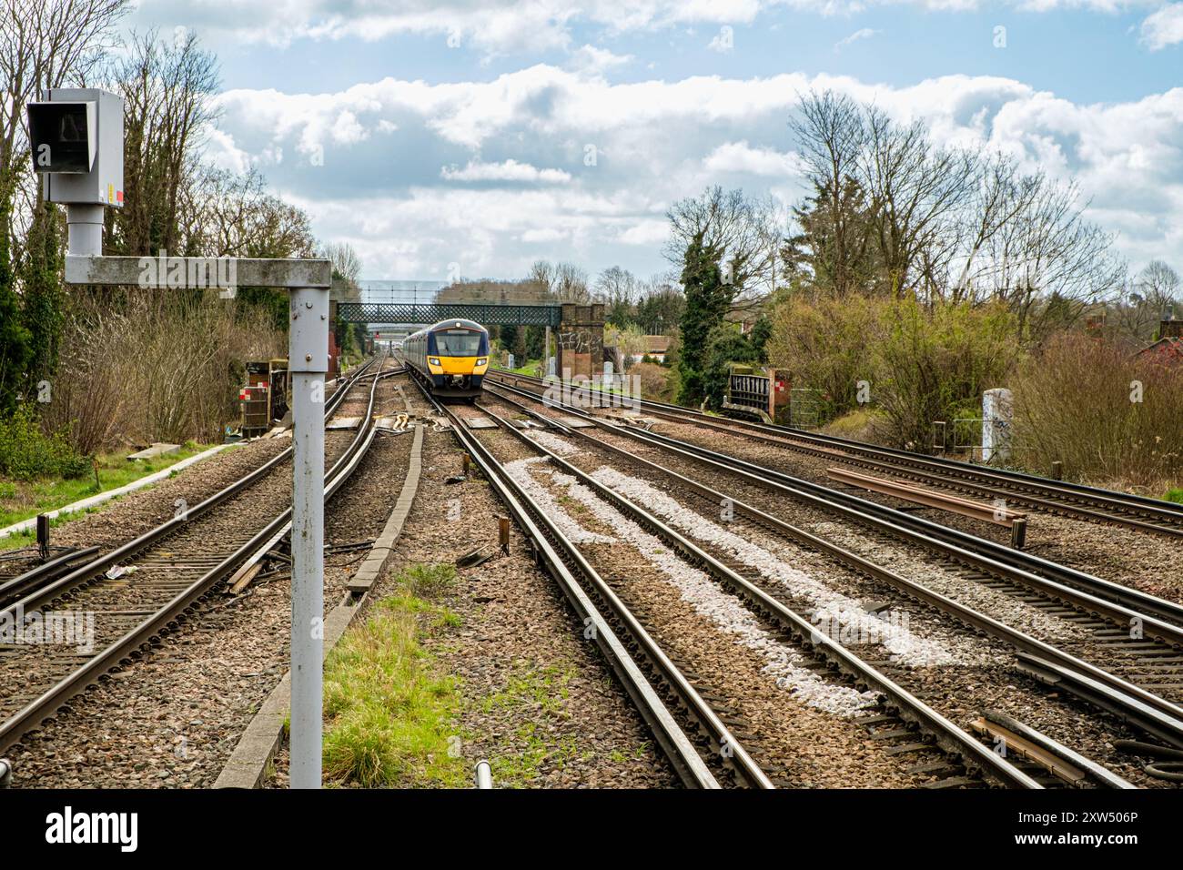 Southeastern Class 707 Desiro City, Einfahrt in Petts Wood Railway Station, Petts Wood, Orpington, Kent Stockfoto