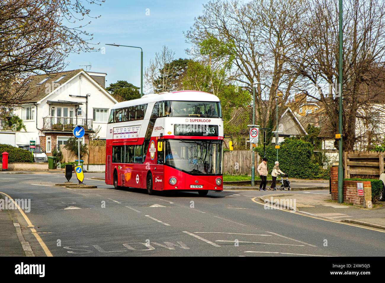 Selkent Superlooper Wrightbus Streetdeck Electroliner London Transport Bus, Parkhill Road, Bexley, Kent Stockfoto