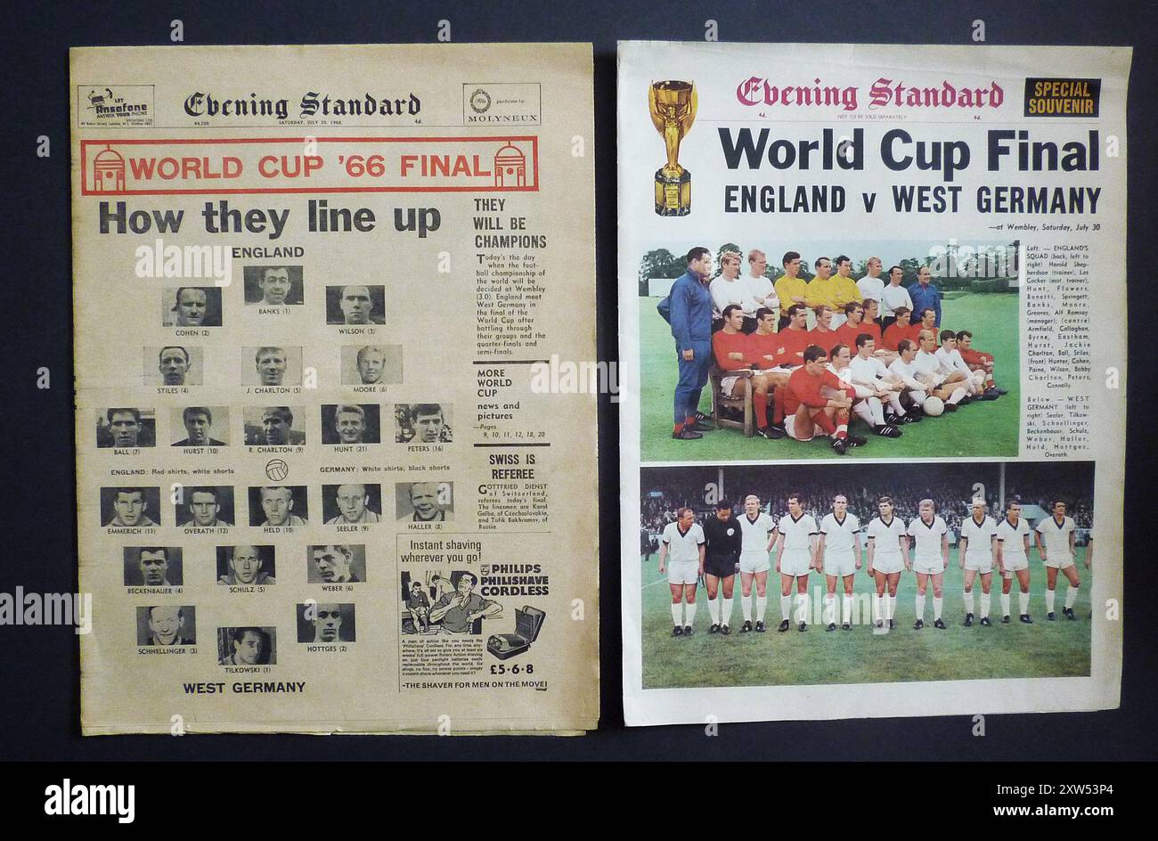 1966 - Ausgabe der Zeitung London Evening Standard und der dazugehörigen Ergänzung „Special Souvenir“, veröffentlicht am Samstag, den 30. Juli 1966, über das Finale der FIFA-Weltmeisterschaft 1966. Das Fußballspiel zwischen England und Westdeutschland wurde am 30. Juli 1966 im Wembley Stadium in London ausgetragen, wobei England nach Verlängerung mit 4:2 gewann. Stockfoto