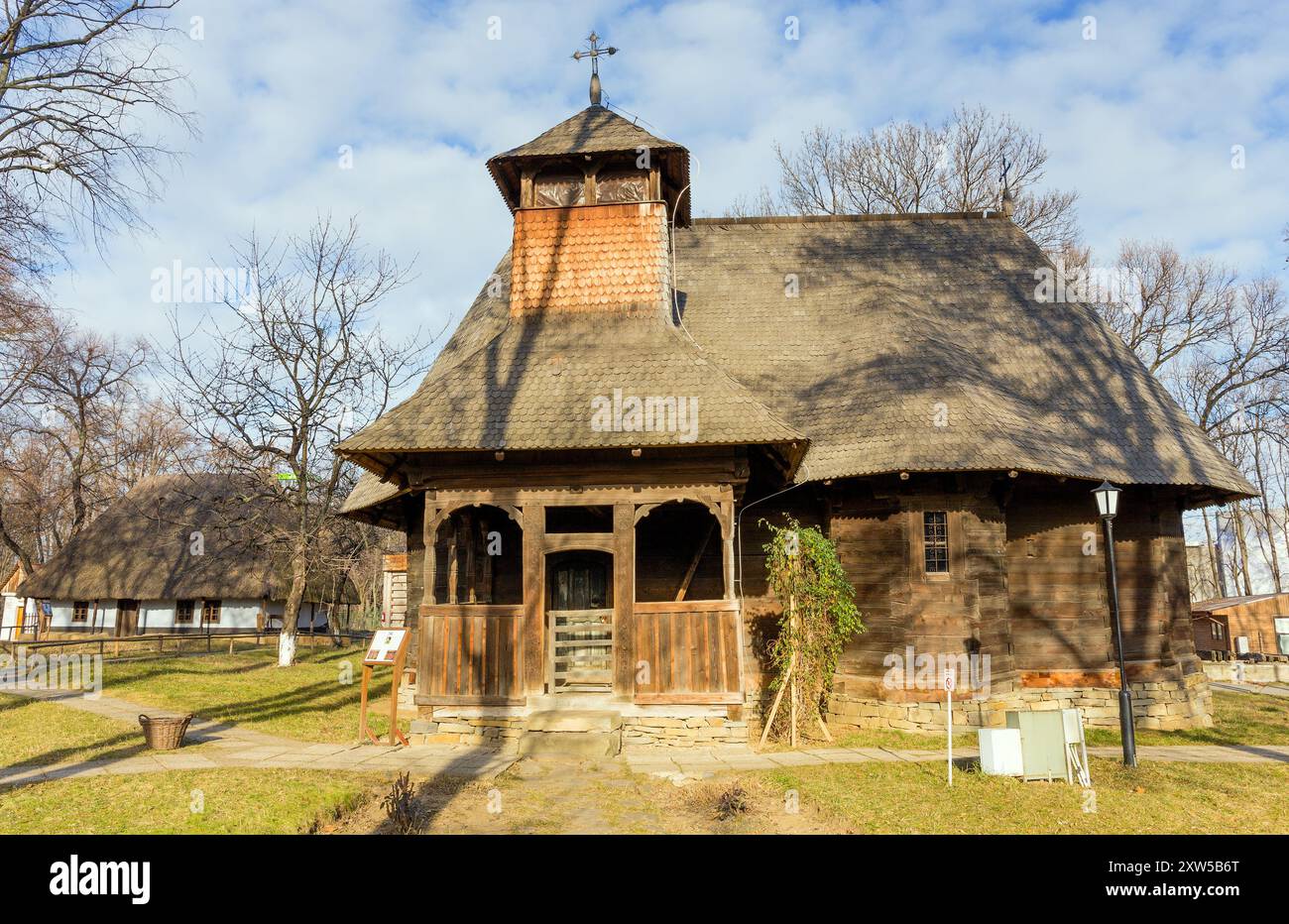 Die Kirche Rapciuni im Dorfmuseum, Bukarest, Rumänien. Stockfoto