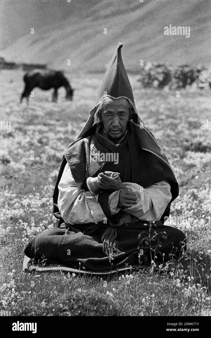 Thge Head Buddhist Lama im Do Tarap Tal des Dolpo District in Nepal - 1992 Stockfoto