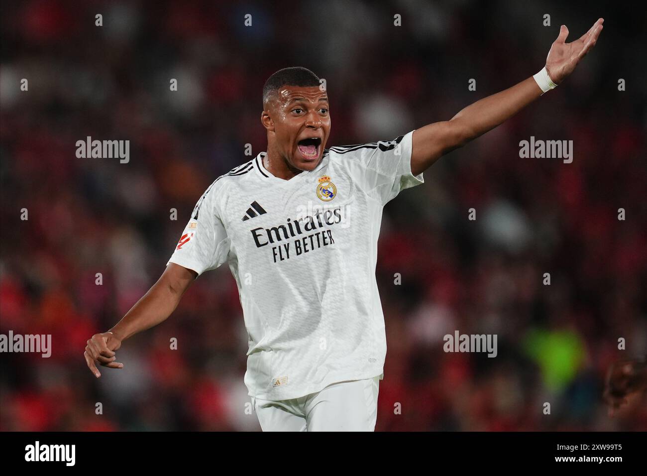 Mallorca, Spanien. August 2024. Kylian Mbappe von Real Madrid spielte am 18. August 2024 im Son Moix Stadion in Mallorca, Spanien, während des La Liga EA Sports Match zwischen RCD Mallorca und Real Madrid. (Foto: Bagu Blanco/PRESSINPHOTO) Credit: PRESSINPHOTO SPORTS AGENCY/Alamy Live News Stockfoto