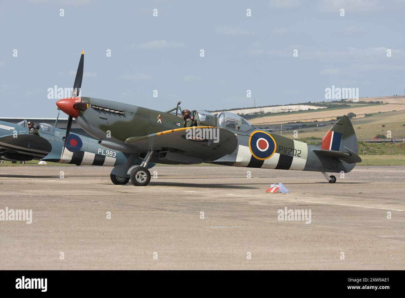 Ein Supermarine Spitfire Mk IX/T Umbau mit zwei Sitzplätzen am Brighton City Airport Stockfoto