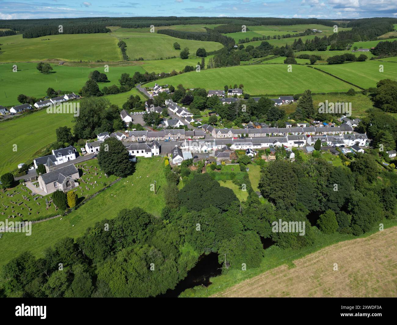 Luftaufnahme des Dorfes Straiton in South Ayrshire Schottland im August 2024 Stockfoto