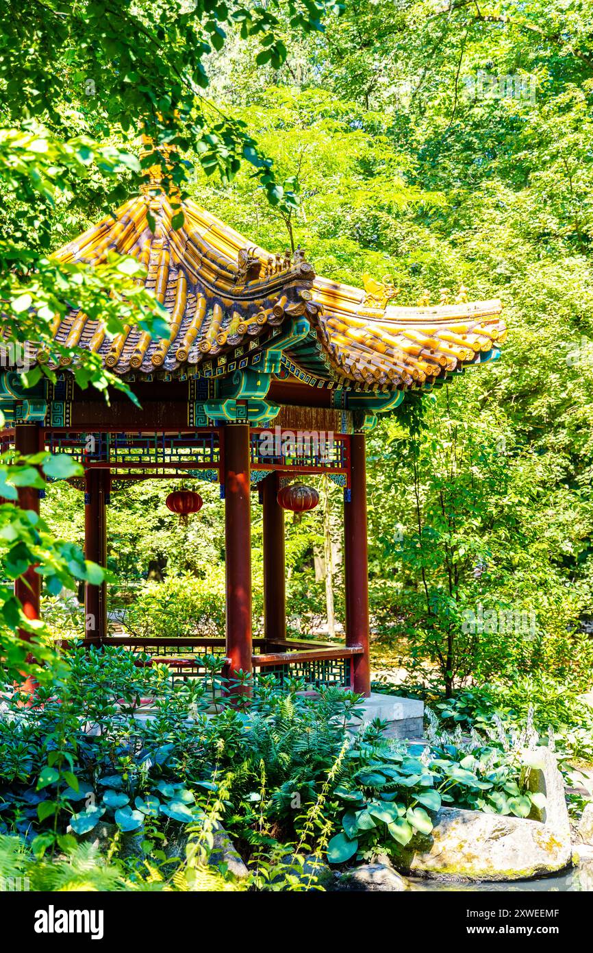 Chinesischer Pavillon im Chinesischen Garten im Royal Baths Park (Park Lazienkowski), Warschau, Polen Stockfoto