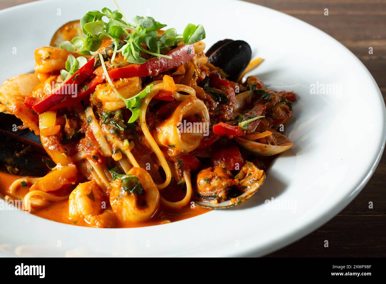 Eine Nahaufnahme einer Platte von Linguine alla bucaniera. Stockfoto