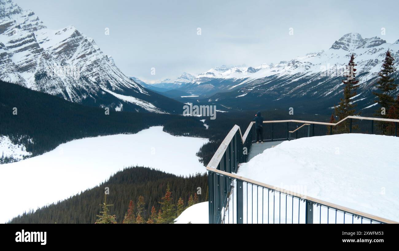 Aussichtspunkt Peyto Lake Alberta im Winter Stockfoto