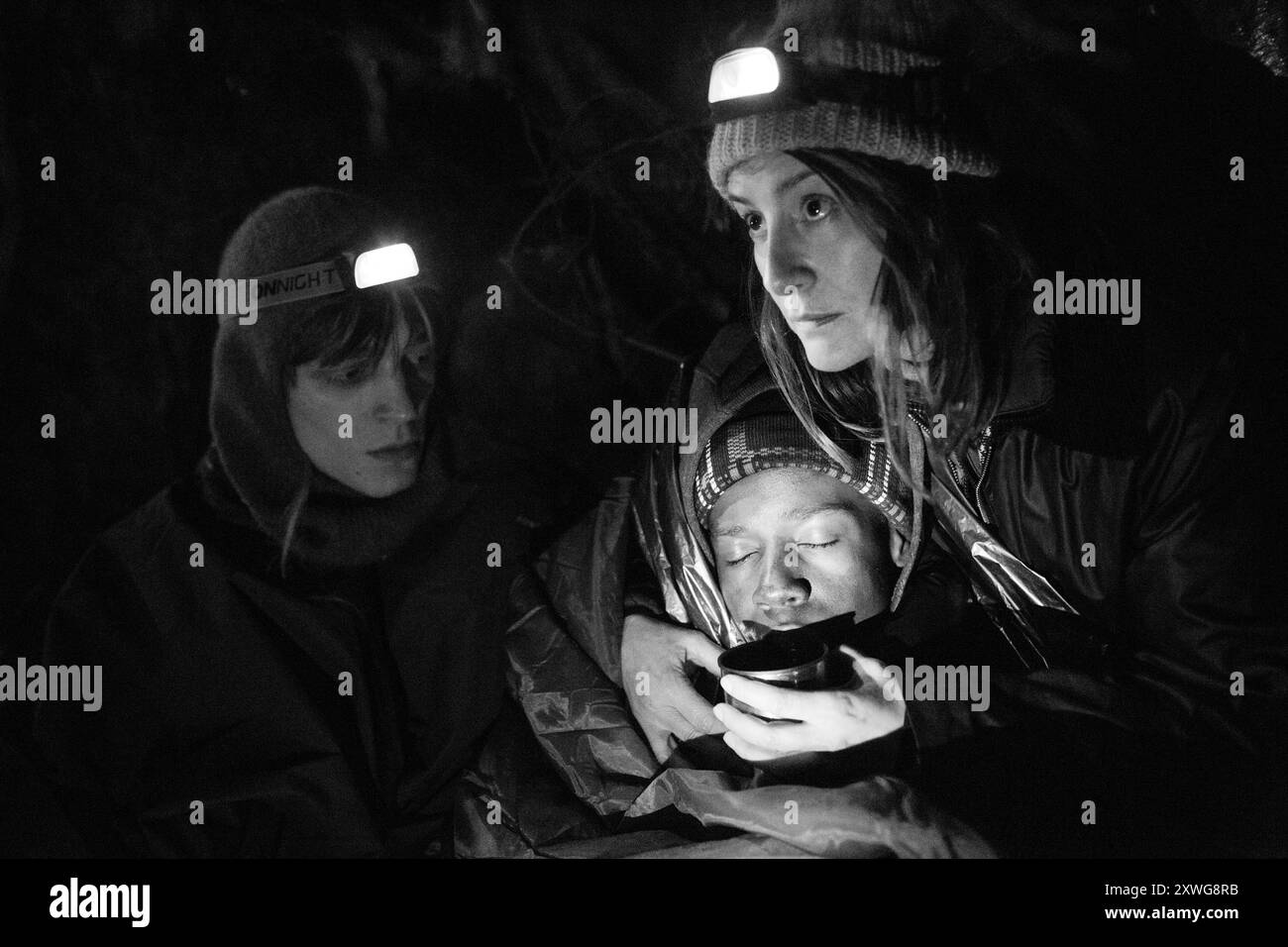 Green Border (2023) von Agnieszka Holland mit Jalal Altawil, Maja Ostaszewska und Behi Djanati Atai. Eine Flüchtlingsfamilie aus Syrien, ein Englischlehrer aus Afghanistan und ein Grenzschützer treffen sich während der jüngsten humanitären Krise in Belarus an der Polnisch-belarussischen Grenze. Werbefoto ***NUR REDAKTIONELLE VERWENDUNG***. Quelle: BFA / Agata Kubis / Kino Lorber Stockfoto