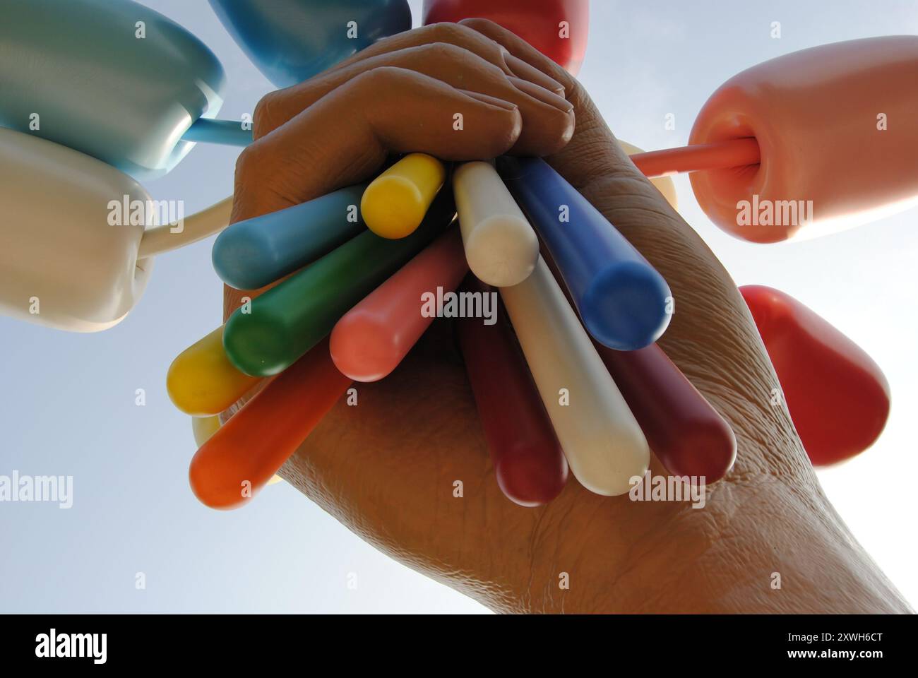 Paris, Frankreich - 19. August 2024: Tulpenstrauß, Skulptur von Jeff Koons Stockfoto