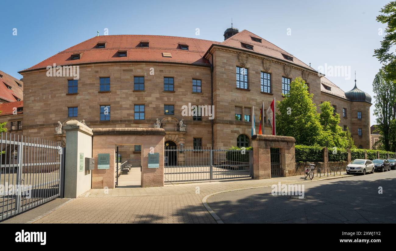 Im Justizpalast Nürnberg befinden sich das Berufungsgericht, das Landgericht, das Amtsgericht und die Staatsanwaltschaft Stockfoto